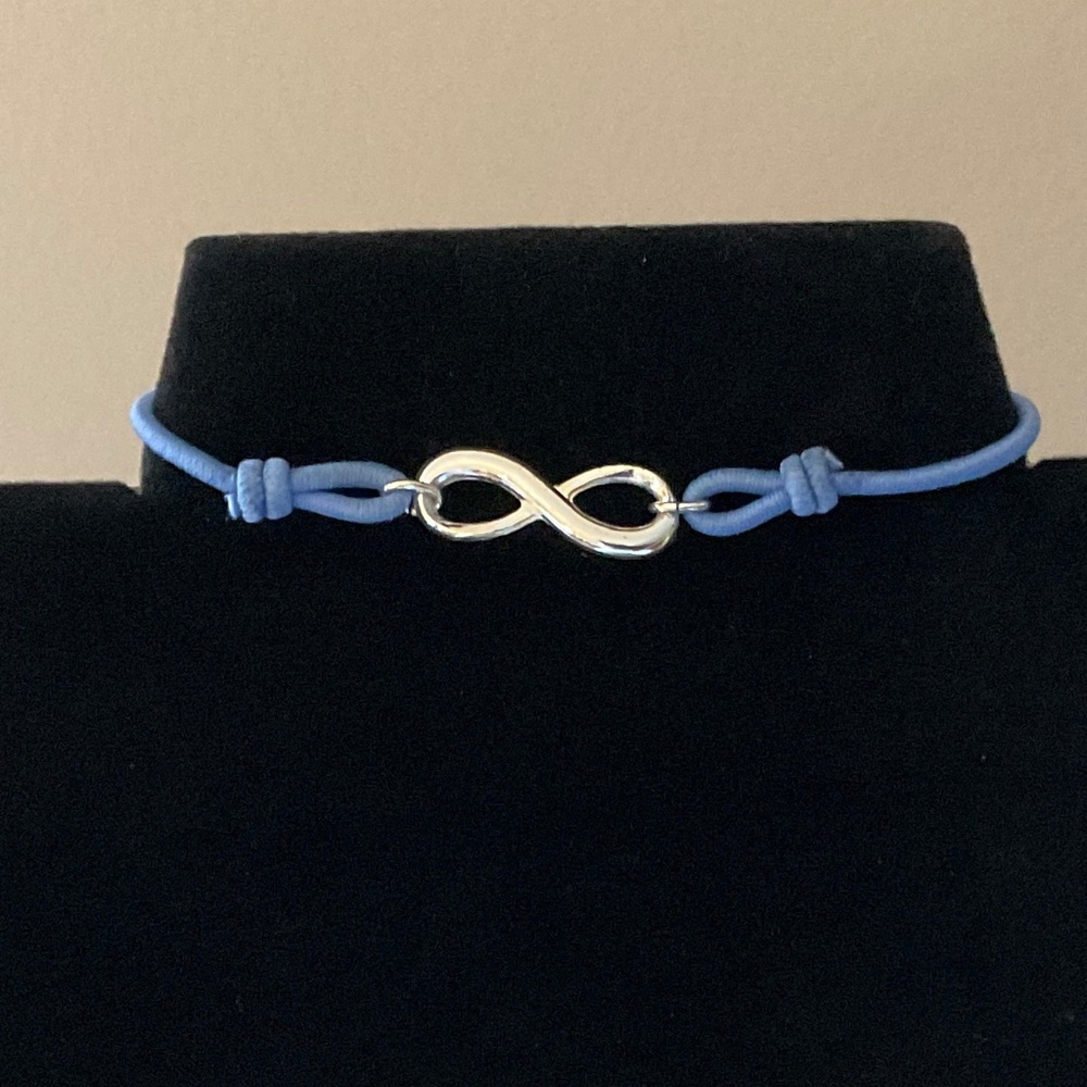 Avon Empowerment Shaky Necklace Silver Hoop Earrings, Blue Infinity Bracelet - Picture 4 of 9